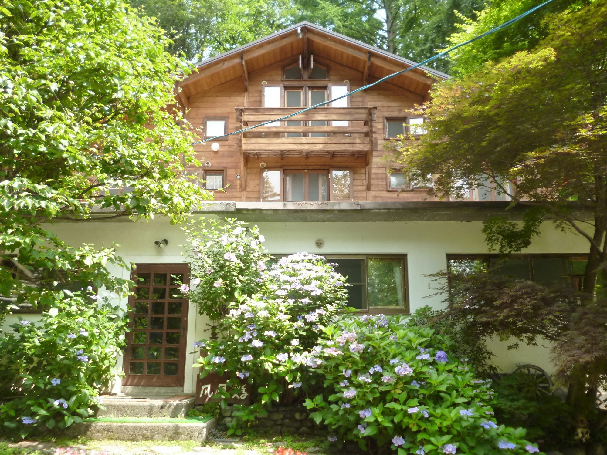 ホテル ペンション風見鶏 白馬村 エクステリア 写真